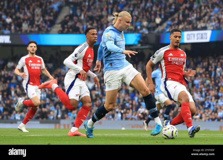 Man City Celebrate Haaland 100
